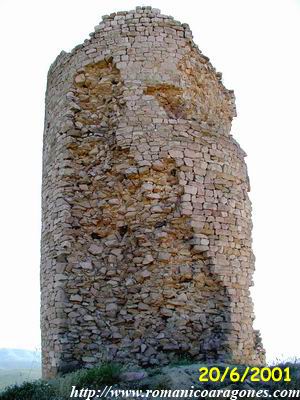 VISTA DE LA TORRE DESDE EL OESTE. JUNIO 2001